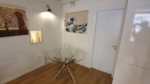 Double Room, 1 Queen Bed | Room amenity - Il Vicolo Segreto (Cagliari)