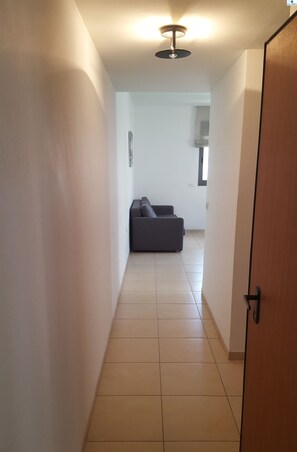 Interior - Beach Cozy Apartment (Tel Aviv-Yafo)