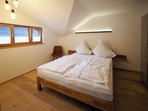 1 habitación, acceso a internet y ropa de cama