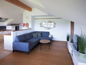 Dvd-spelare och ett bordtennisbord