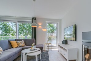 Flachbildfernseher, Kamin