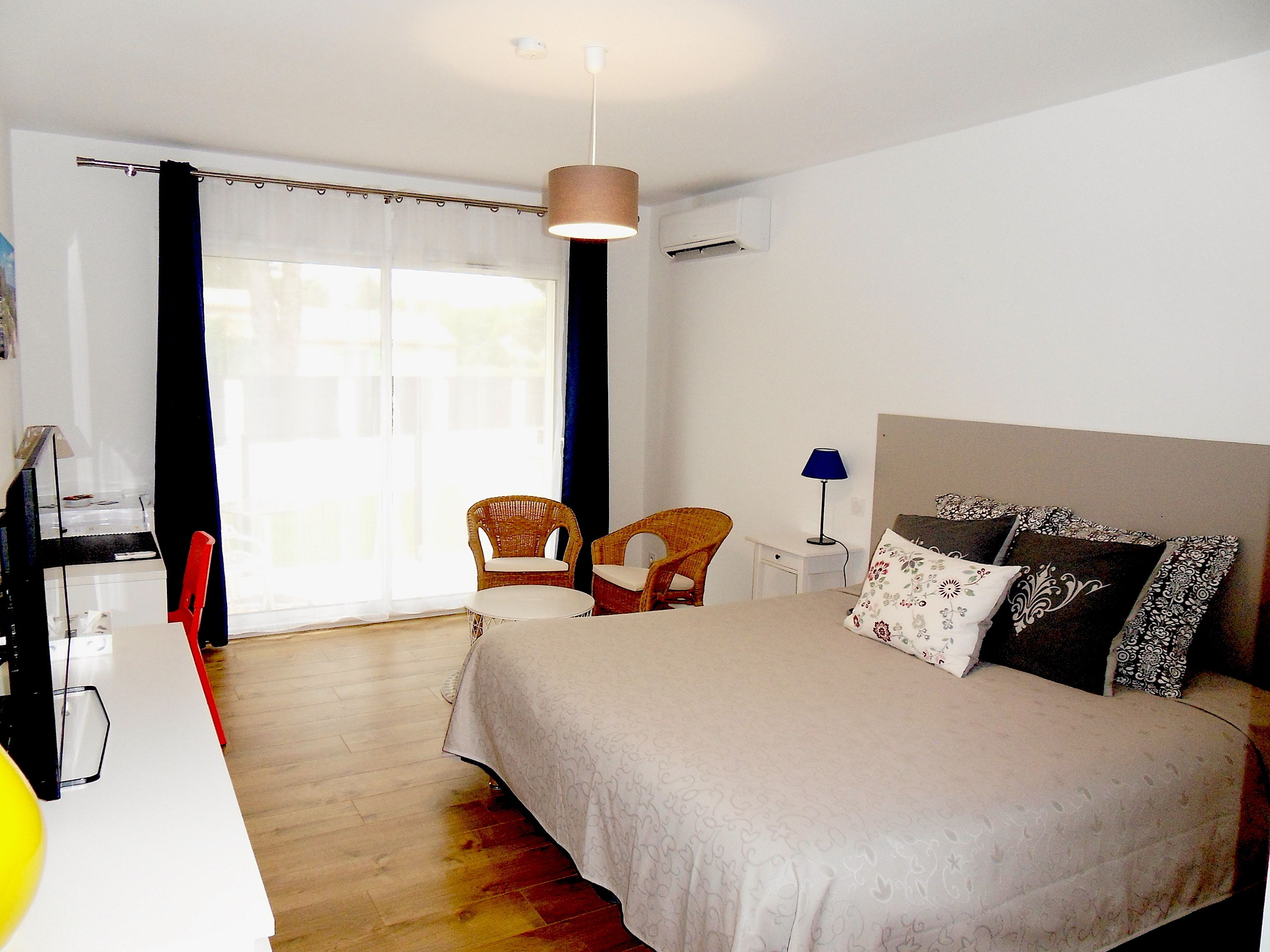 Premium bedding, individually decorated, individually furnished, desk