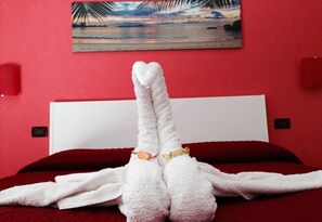 Standard Triple Room, Garden View | Down comforters, individually furnished, desk, blackout drapes - Villa Verdesca (San Vito Lo Capo)