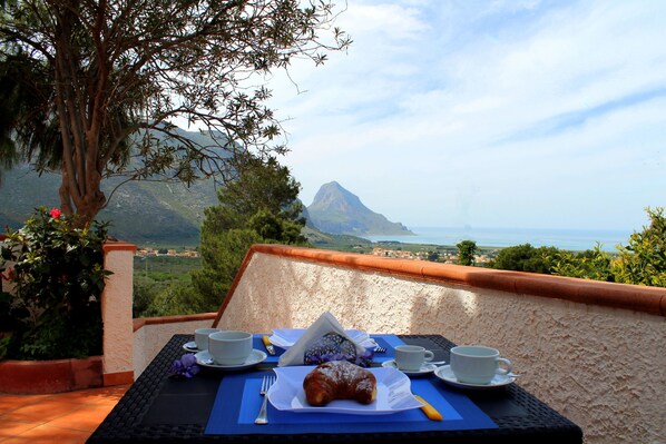 Breakfast meal - Villa Verdesca (San Vito Lo Capo)