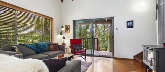 Coastal Comfort 450m to the Beach