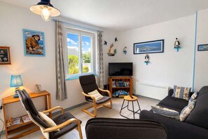 Flat-screen TV - In the heart of Ile-Grande for 4 people! (ILE GRANDE)