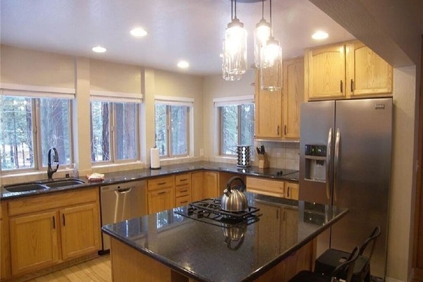 Refrigerador, microondas, horno, placa de cocina