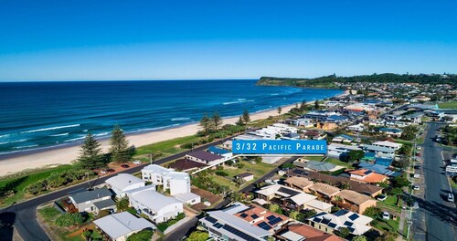 OZEANWELLEN - Lennox Head, NSW