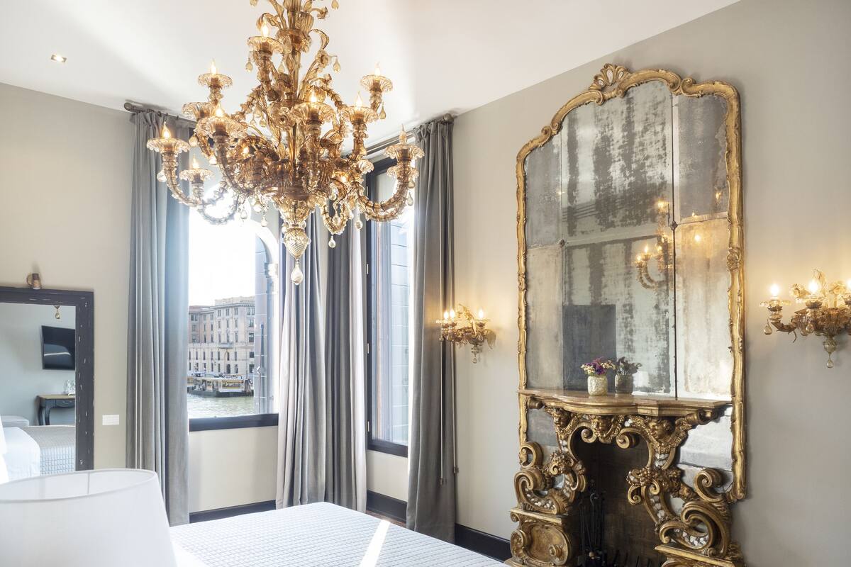 Deluxe Suite, Canal View | Premium bedding, down comforters, Select Comfort beds, in-room safe