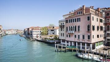 Facciata della struttura