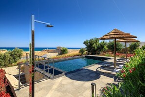 Pool - Casa Magnolia - Luxury villa with private heated pool and sea views! (Carvoeiro)