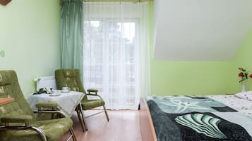 1 habitación, tabla de planchar con plancha, wifi y ropa de cama