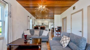 Smart TV, books, offices