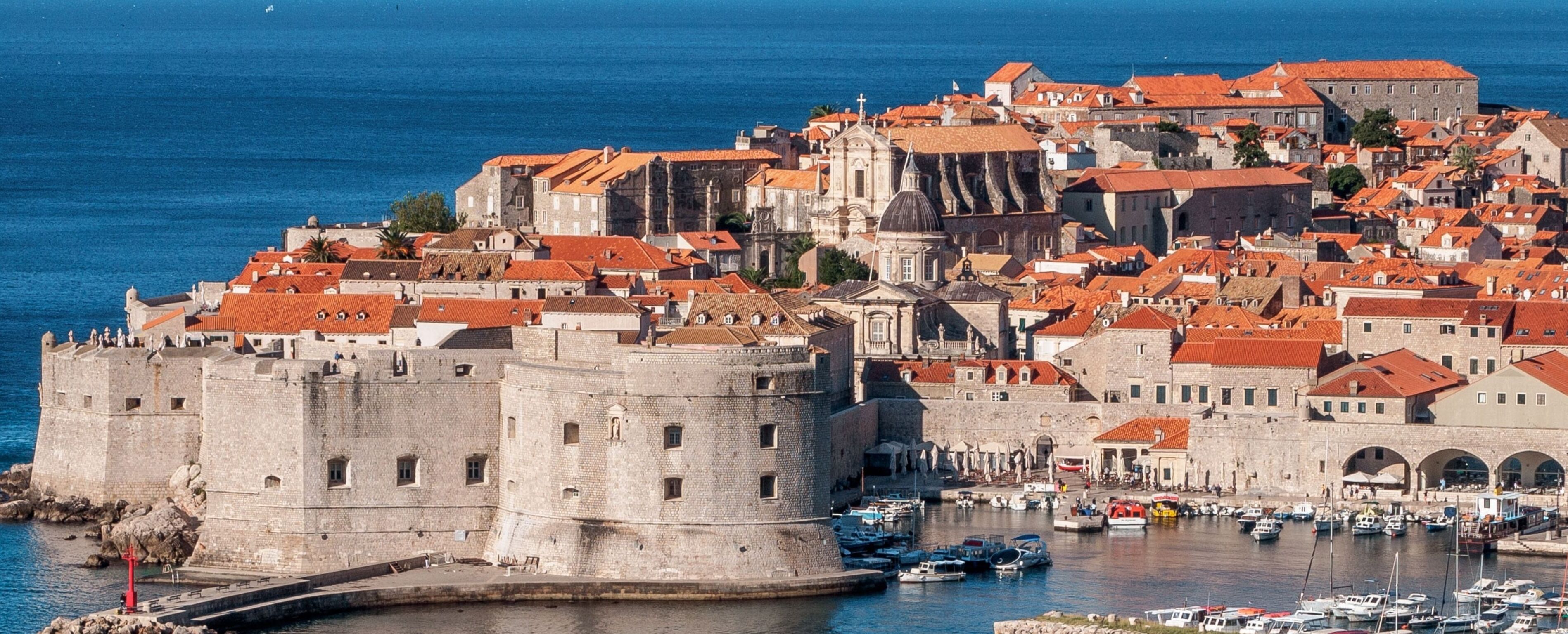We recommend a day trip to world famous Dubrovnik (124 km)