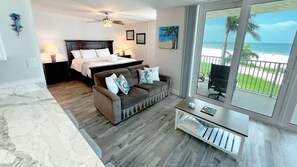 1 bedroom, iron/ironing board, free WiFi, bed sheets - Beachfront Condo with Balcony! Estero Beach & Tenn (Fort Myers Beach)