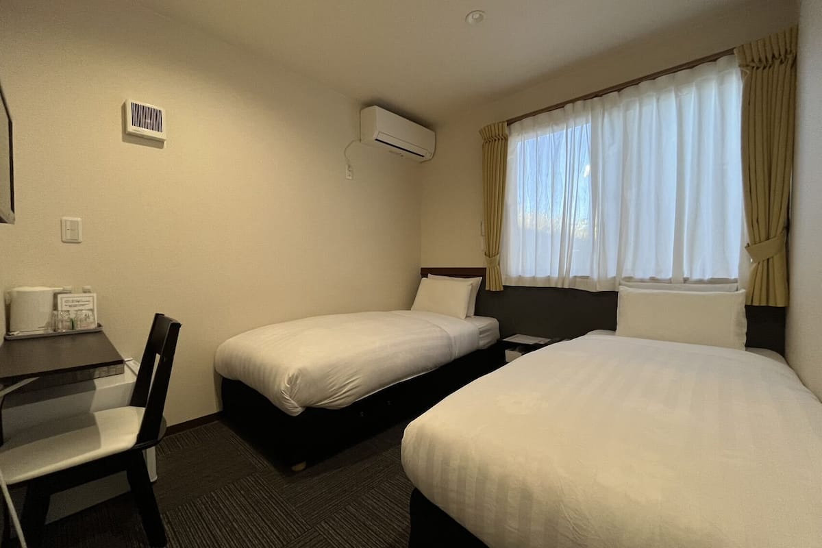 standard room | desk, blackout curtains, soundproofing, free wifi