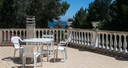 N144 -Numana, wonderful four-room apartment 100m from the sea