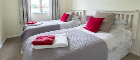 3 bedrooms, free Internet