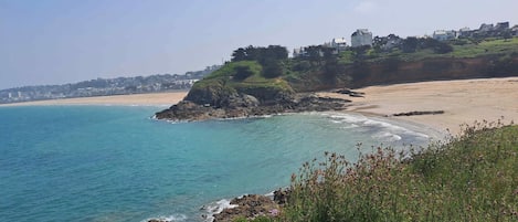 Ubicación cercana a la playa
