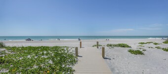 SOUTH SEAS BEACH VILLA 2428 | Captiva Condo In South Seas With Gulf Views!