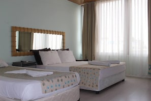 Triple Room | 1 bedroom, Egyptian cotton sheets, premium bedding, minibar