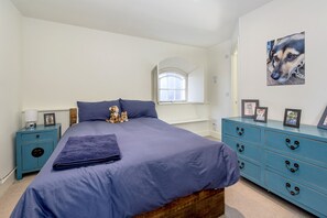 4 室のベッドルーム、アイロン / アイロン台、インターネット、ベッドシーツ