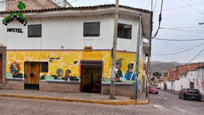 Front of property - Ukumari B&B (Cusco)