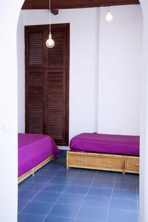 2 bedrooms, bed sheets - Actea, with private terrace and panoramic view (Forio)