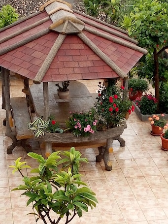 Terrazza/patio. Rino e Dony B&B