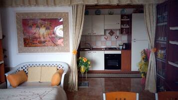 1 bedroom, iron/ironing board, bed sheets