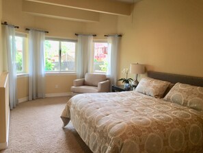 1 bedroom, in-room safe, iron/ironing board, free WiFi