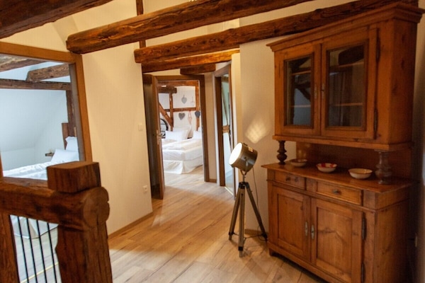 4 dormitorios, tabla de planchar con plancha, wifi y ropa de cama