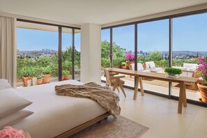 Hypo-allergenic bedding, pillow-top beds, minibar, in-room safe - The West Hollywood EDITION (West Hollywood)