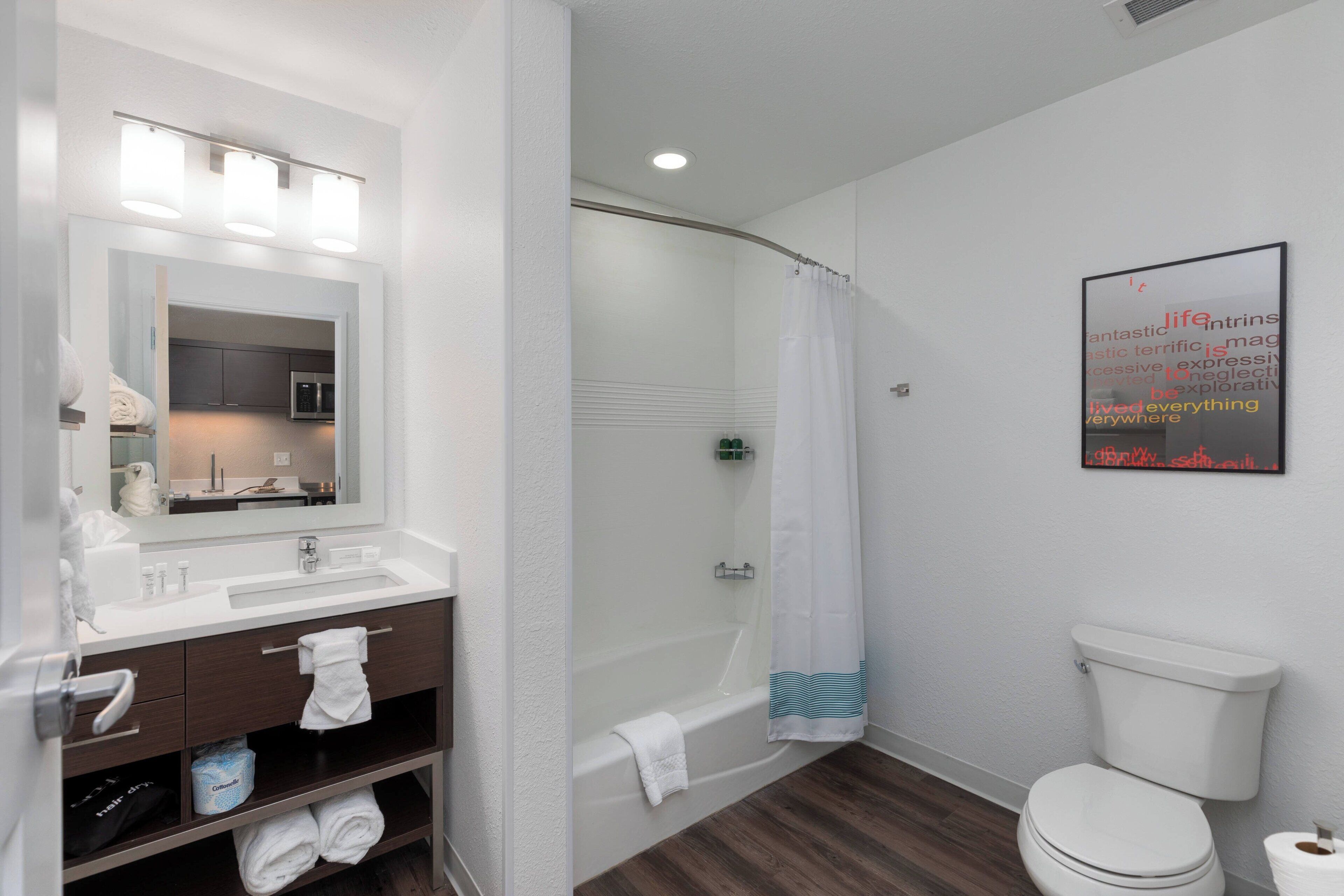 suite, 1 bedroom | bathroom | hair dryer, towels, soap, shampoo