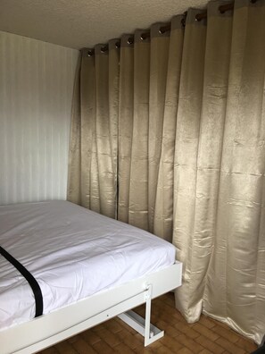 1 bedroom, free WiFi - For rent fully equipped studio with large terrace, 4-legged friends welcome (Ancelle)