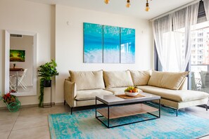 Smart TV, offices - Superior & TLV Mall (Tel Aviv-Yafo)