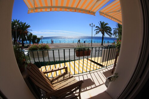 Nouvelle annonce! Maison face à la mer, Vieux Nice, 6 chambres