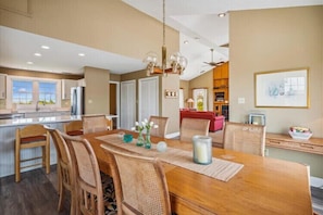 Dining - The Taverner at Ships Watch in Duck - Great Semi-Ocean Front Property (Duck)