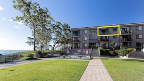 Exterior - The Poplars, 6,36 Magnus Street - Unit with fabulous views and a complex pool (Nelson Bay)