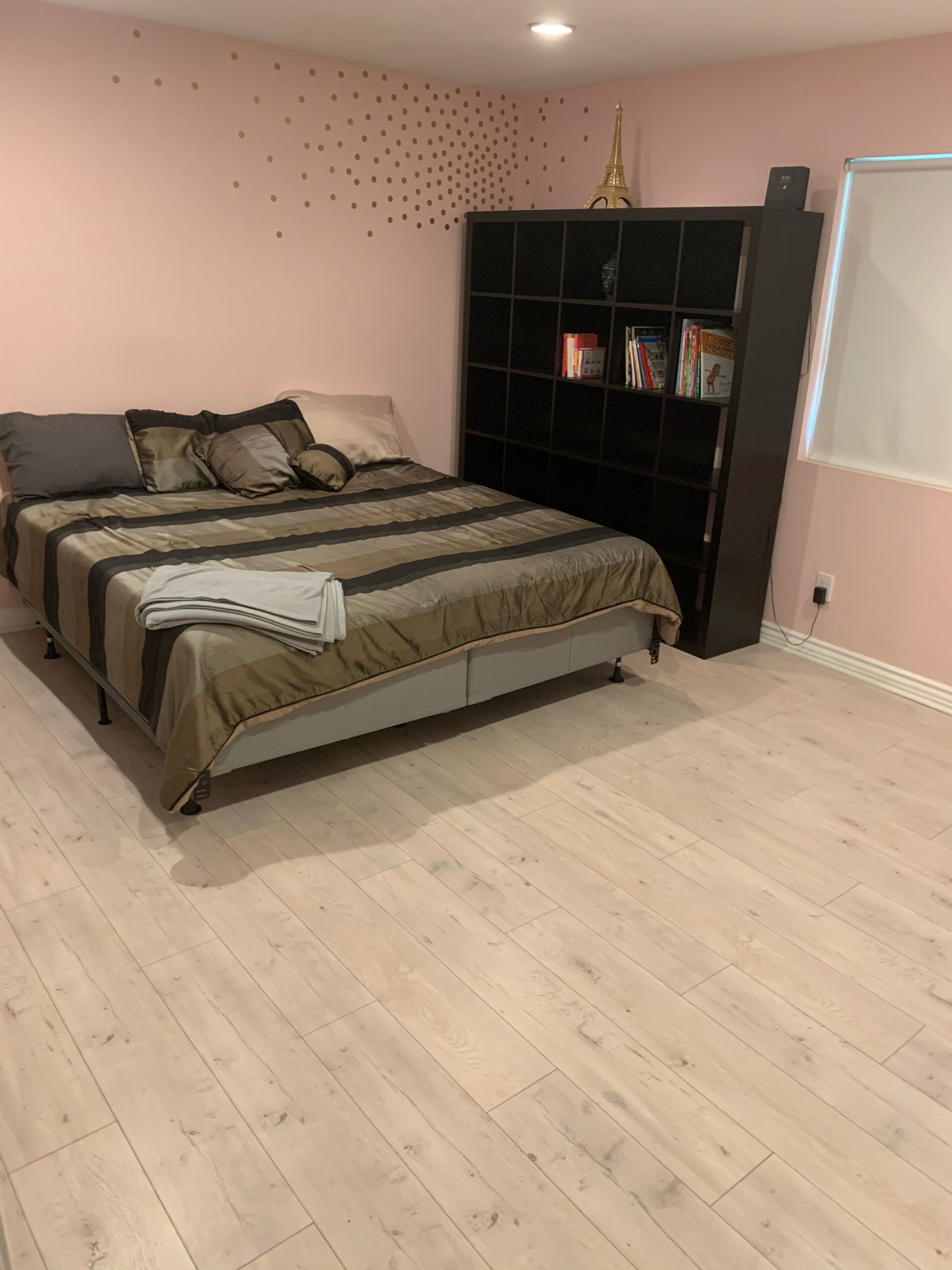 4 Schlafzimmer, Schreibtisch, Bügeleisen/Bügelbrett, kostenloses WLAN