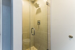 Chuveiro/banheira combinados, banheira de hidromassagem