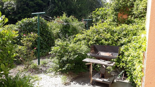 Beautiful, quiet house with garden