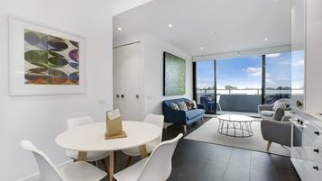 Deluxe Apartment, 1 Bedroom | Private kitchen | Full-size fridge, microwave, oven, stovetop