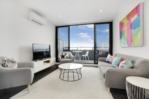 Superior Apartment, 2 Queen Beds | Living room | Flat-screen TV - The Caulfield (Caulfield North)