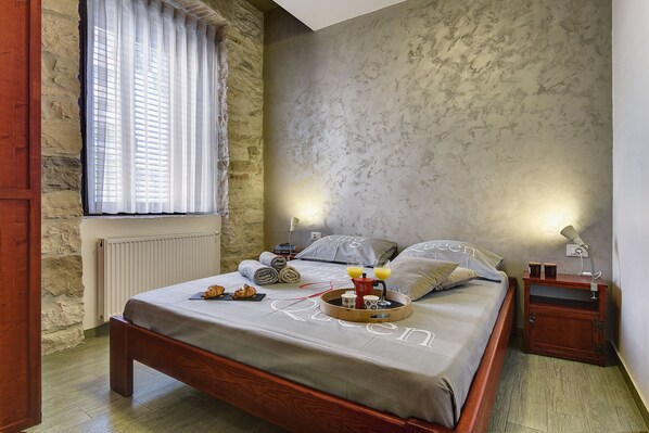 1 makuuhuone, työpöytä, silitysrauta/-lauta, ilmainen Wi-Fi