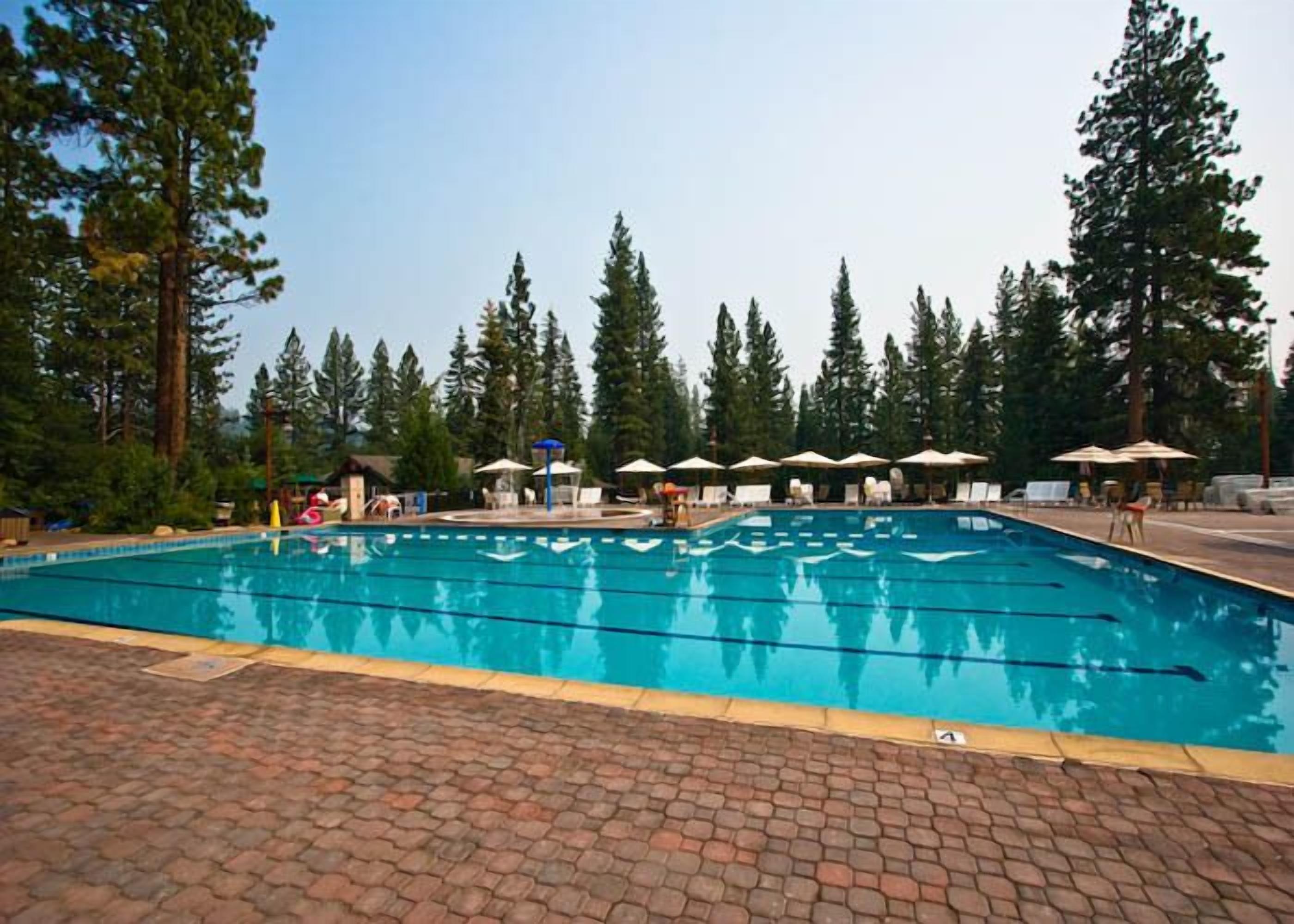 Ulkouima-allas, lämmitetty uima-allas