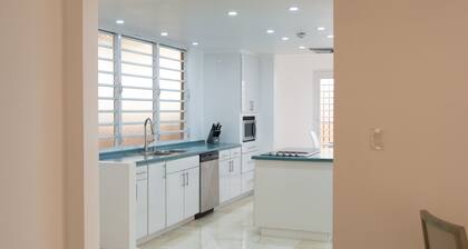Monteflores Property, Home in San Juan