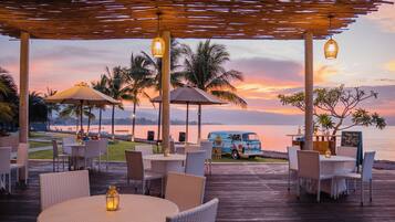 Frühstück, Mittagessen und Abendessen