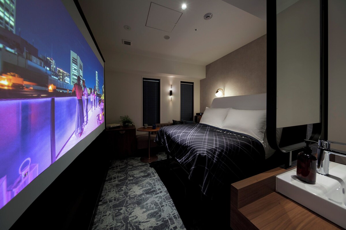 Superior Single Room (Theatre Room with Projector) | Premium bedding, blackout drapes, soundproofing, WiFi (free)