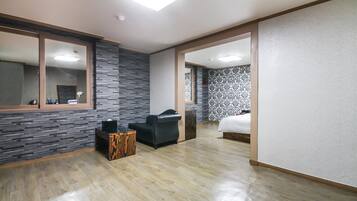 Quarto superluxo (A) | 1 quarto, escrivaninha, cortinas blackout, quartos à prova de som